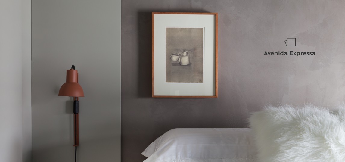 suvinil cimento queimado avenida expressa Parede pintada com Suvinil Cimento Queimado Avenida Expressa.